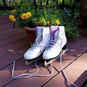 Salsa Pink & White Girl's Ice Skates Sz 5
